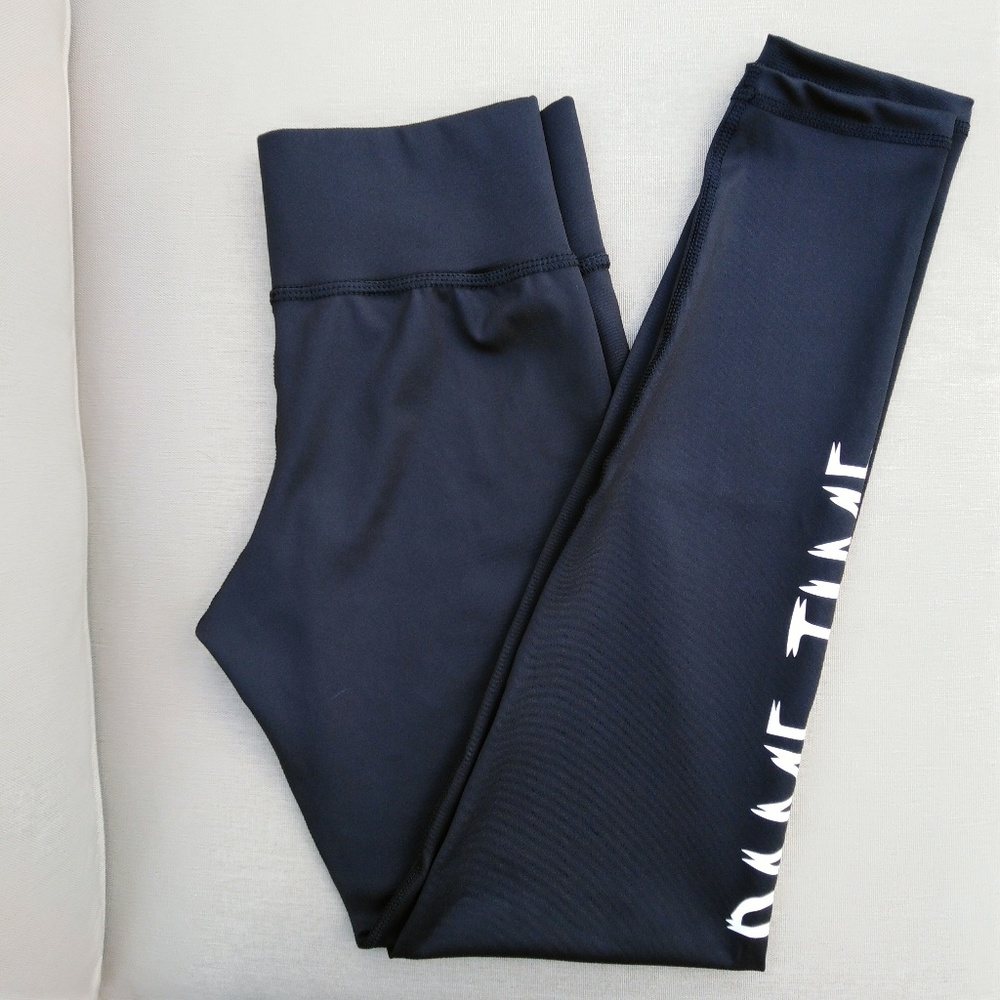 DAME TIME Women's super fit black leggin